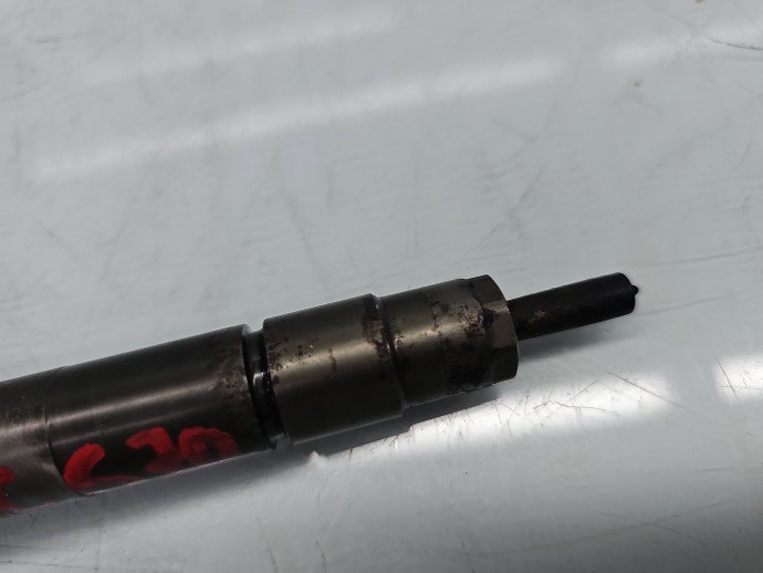 Injector Jaguar XE (X760) [Fabr 2016-2025] G4D3-9K546-AA 2.0 DSL AJ200 132KW / 180CP
