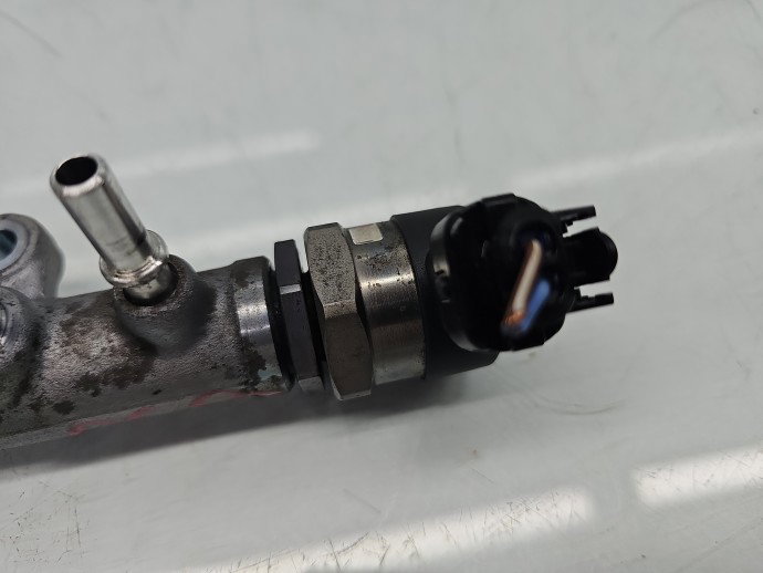 Rampa injectoare Jaguar XE (X760) [Fabr 2016-2025] G4D3-9D280-AA 2.0 DSL AJ200 132KW / 180CP