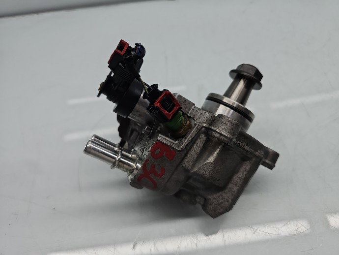Pompa inalta presiune Jaguar XE (X760) [Fabr 2016-2025] G4D3-9B395-AA 2.0 DSL AJ200 132KW / 180CP