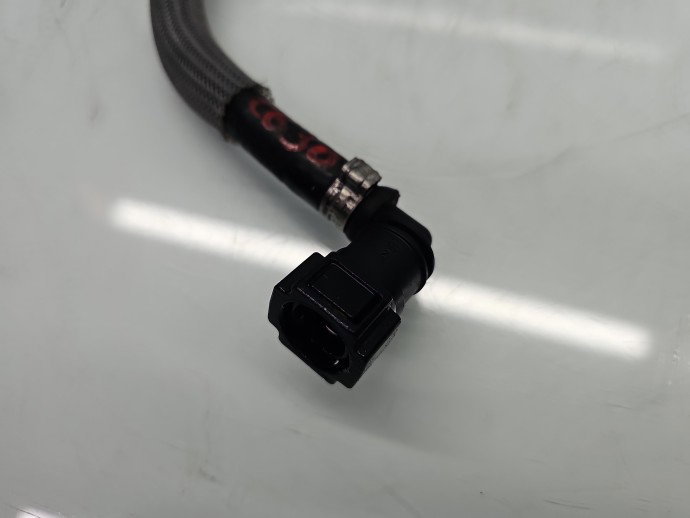 Conducta combustibil Jaguar XE (X760) [Fabr 2016-2025] G4D3-9B337-AD 2.0 DSL AJ200 132KW / 180CP