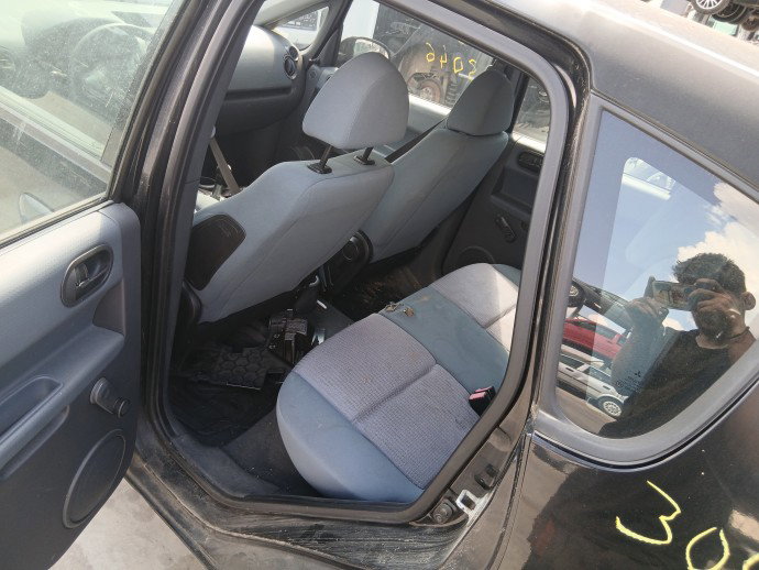Cheder usa stanga spate MITSUBISHI Colt [Fabr 2002-2013] OEM
