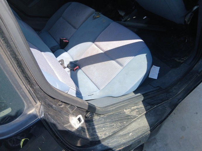 Cheder usa dreapta spate MITSUBISHI Colt [Fabr 2002-2013] OEM