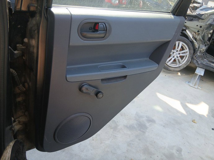 Boxa dreapta spate MITSUBISHI Colt [Fabr 2002-2013] OEM