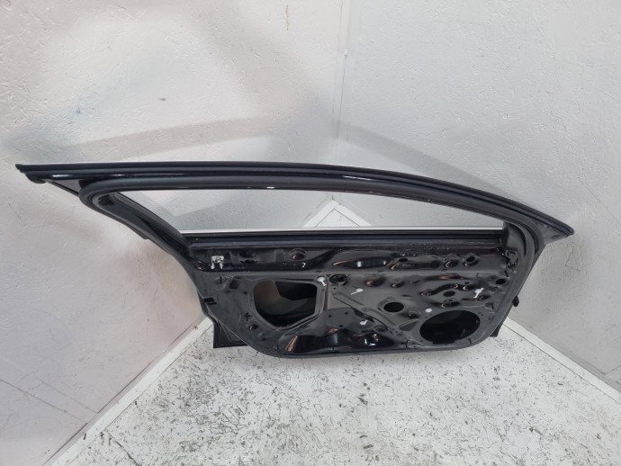 Usa stanga fata AUDI A3 (8YF) [Fabr 2020-2026] Sportback S-line LY9T