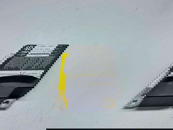 Calculator airbag Volkswagen Passat B6 Variant (3C5) [Fabr 2005-2010] 3C0909605M 2.0 TDI BKP 103KW / 140CP 2.0 TDI BKP 103KW / 140CP