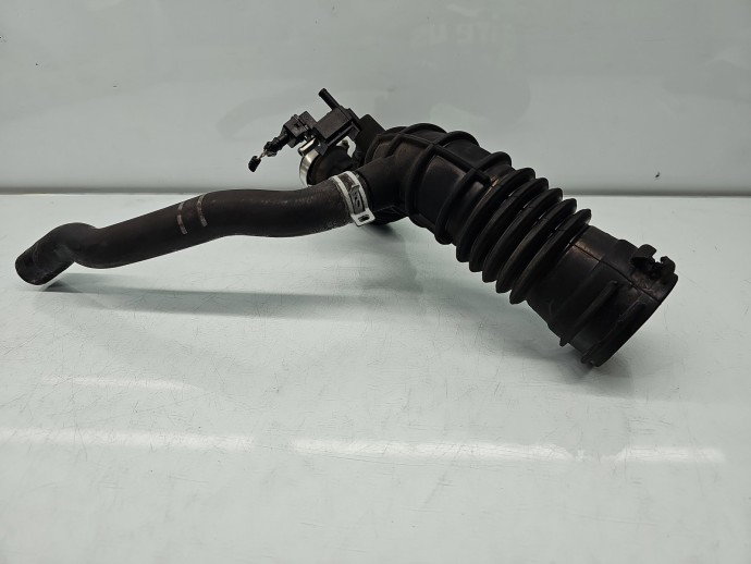 Tub admisie aer Dacia Sandero 2 [Fabr 2012-2020] 165764382R 0.9 Benz H4B 66KW / 90CP