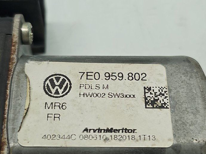 Motoras geam stanga fata Volkswagen Transporter 5 (7HB, 7HJ) [Fabr 2004-2013] 7E0959802