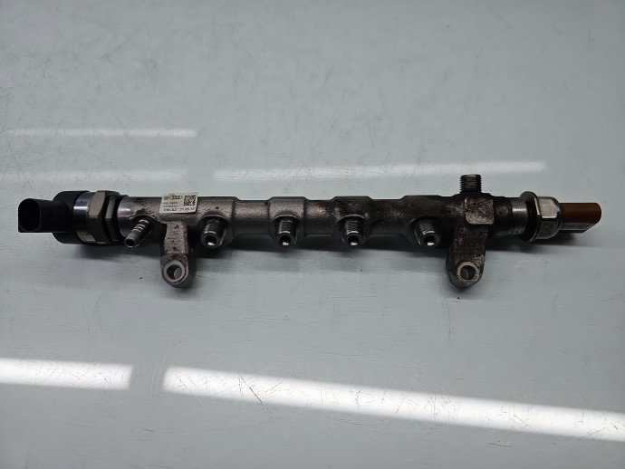 Rampa injectoare Volkswagen Passat CC (358) [Fabr 2012-2016] 03L089N 2.0 TDI CFFB 103KW / 140CP
