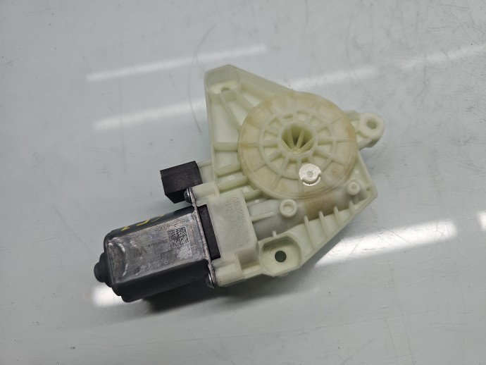 Motoras geam stanga spate Volkswagen Passat B8 (3G2) [Fabr 2015-prezent] Sedan 5Q4959802D