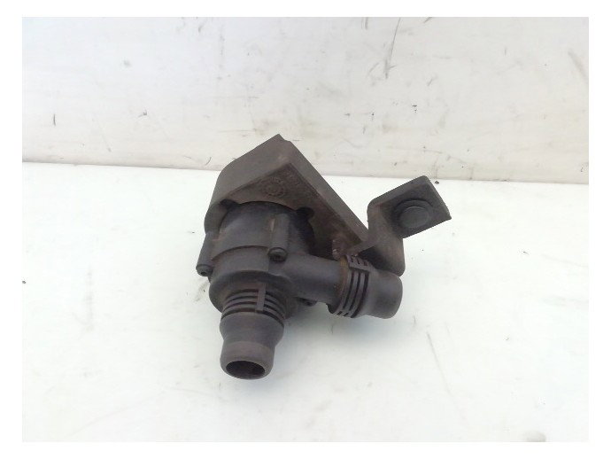 Pompa recirculare apa BMW E60 3.0 DIESEL 6917700 2004-2010