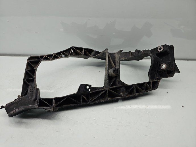 Suport far dreapta MITSUBISHI Colt [Fabr 2002-2013] MN105060