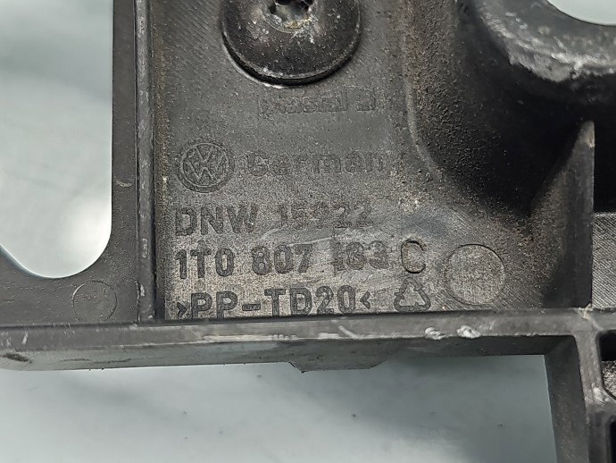 Suport bara dreapta fata Volkswagen Touran (1T3) [Fabr 2010-2015] 1T0807133C