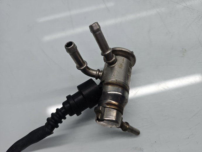 Injector Adblue Dacia Duster 2 [Fabr 2017-2023] 208995377R 1.5 dCi K9K-872 85KW / 116CP