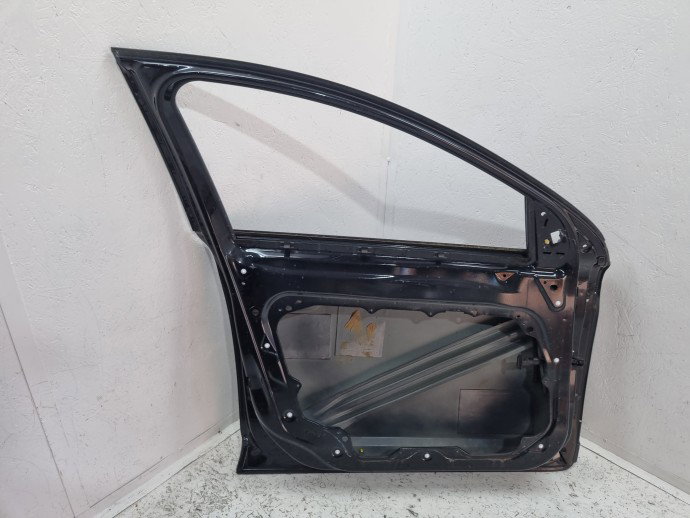 Usa stanga fata Volvo XC60 [Fabr 2008-2017] SUV 45200 Black Sapphire