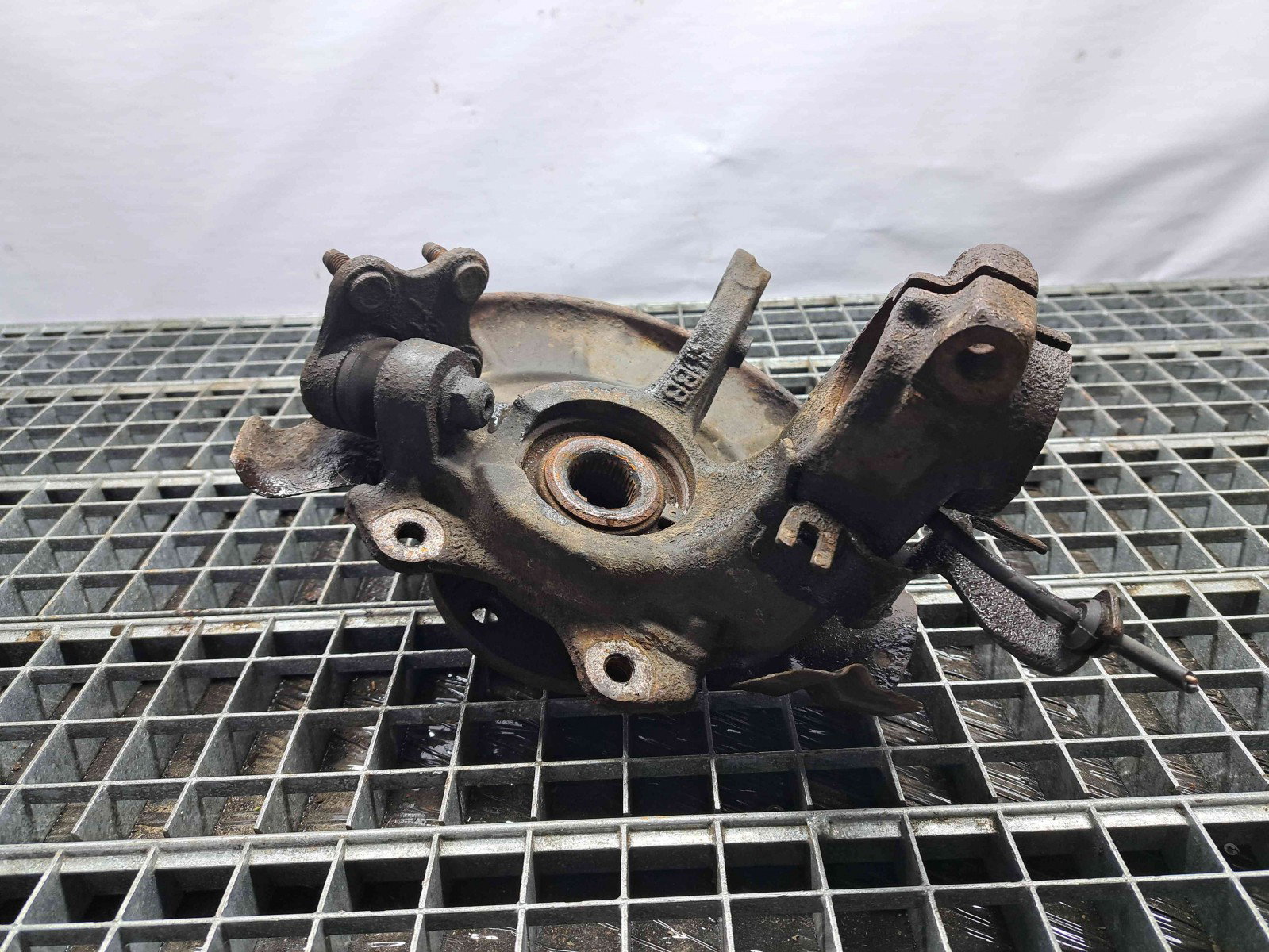 Fuzeta fata stanga Skoda Fabia 2 Combi (5J, 545) [Fabr 2007-2014] OEM 1.9 TDI BSW 1.9 TDI BSW 77KW / 105CP - imagine 2
