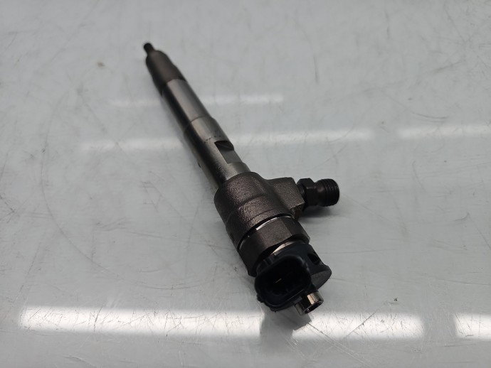 Injector Renault Captur (J87) [Fabr 2013-2017] 8201636333 1.5 dCi K9K-872 85KW / 116CP