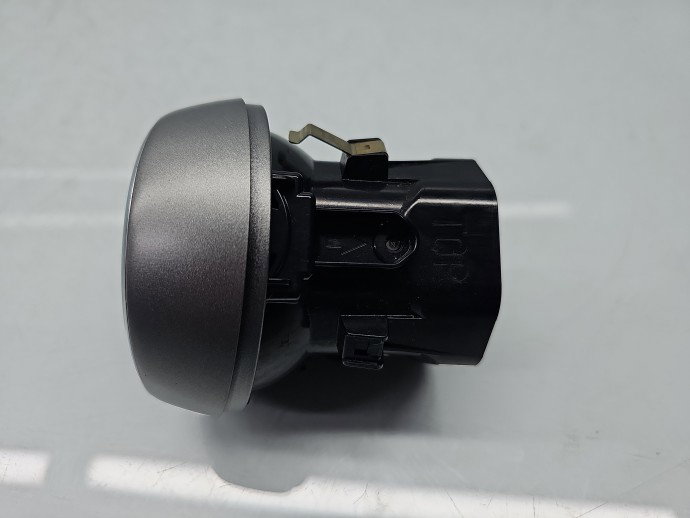 Grila aerisire centrala stanga Mercedes Clasa C (W205) [Fabr 2014-prezent] A2058300301