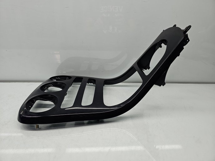 Consola centrala Mercedes Clasa C (W205) [Fabr 2014-prezent] A2056803208