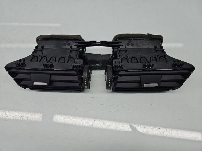 Grila aerisire centrala Bmw X1 (F48) [Fabr 2016-2022] 9292741