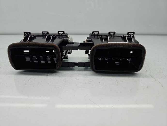 Grila aerisire centrala Bmw X1 (F48) [Fabr 2016-2022] 9292741