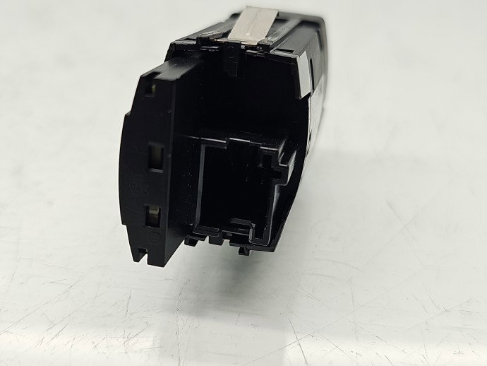 Buton avarii Bmw X1 (F48) [Fabr 2016-2022] 935418603
