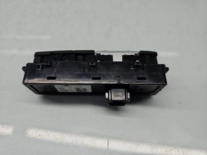 Butoane comenzi consola centrala Bmw X1 (F48) [Fabr 2016-2022] 9374834