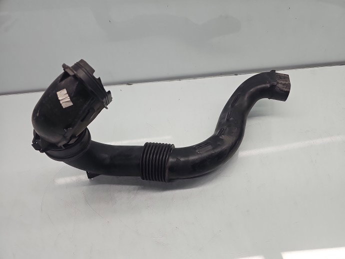 Tub admisie aer Renault Captur (J87) [Fabr 2013-2017] 165556691R 0.9 Benz H4B 66KW / 90CP
