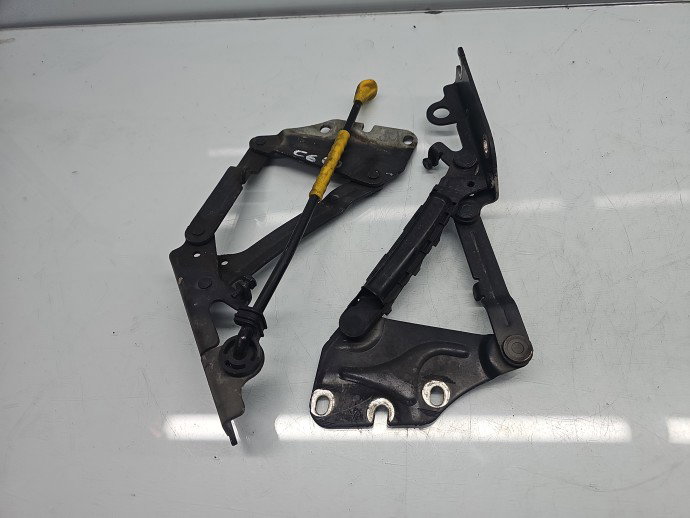 Set balamale capota Volkswagen Golf 6 Plus (521) [Fabr 2009-2013] 5M0823302