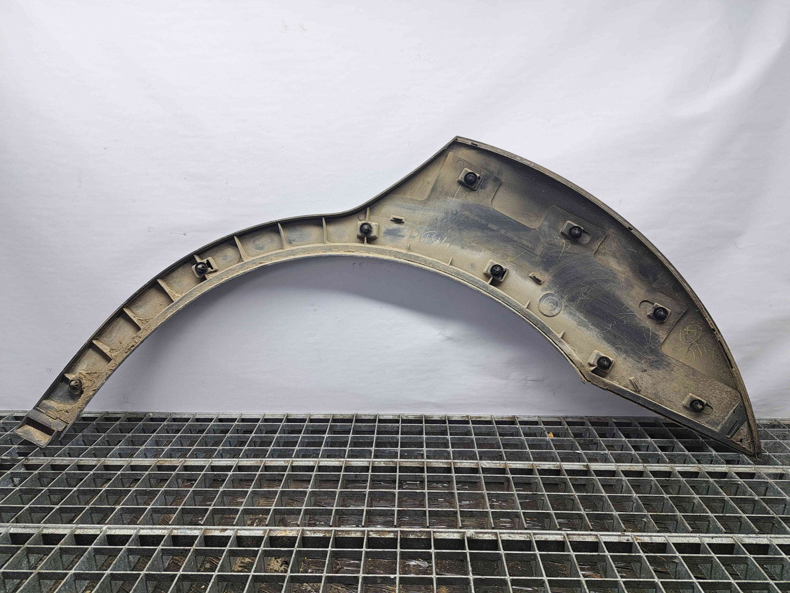 Ornament aripa dreapta spate SUBARU Outback IV (BM, BR) [Fabr 2009-2014] GRI - imagine 3