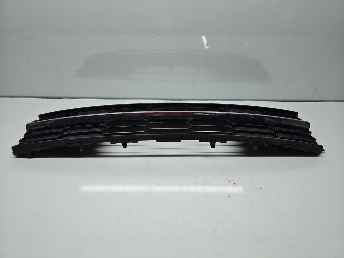 Grila bara fata Skoda Superb II (3T4) [Fabr 2008-2015] Sedan Facelift 3T0853677