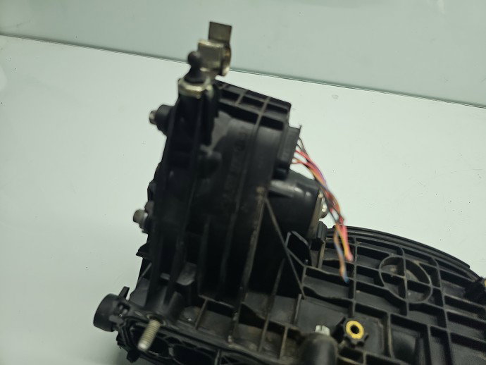 Galerie admisie Mercedes Vito Autobus (W639) [Fabr 2003-2014] A6510900037 2.2 CDI 651940 70KW / 95CP