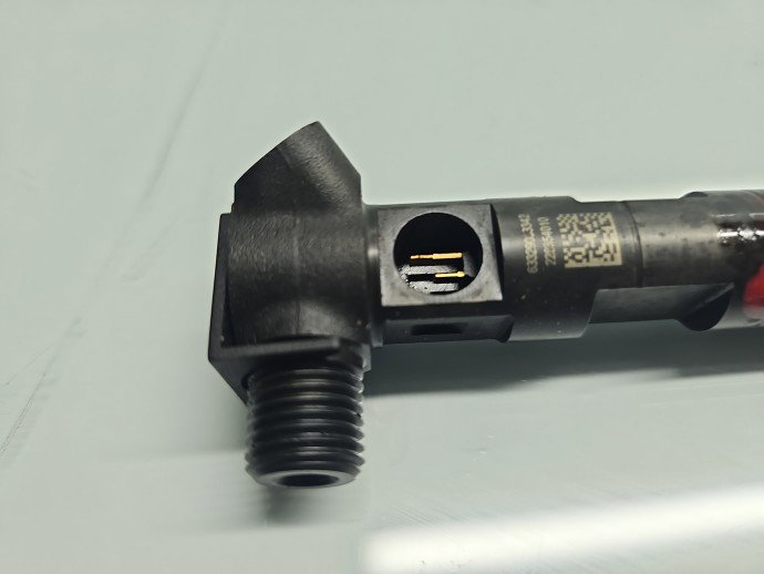 Injector Mercedes Vito Autobus (W639) [Fabr 2003-2014] A6510704987 2.2 CDI 651940 70KW / 95CP