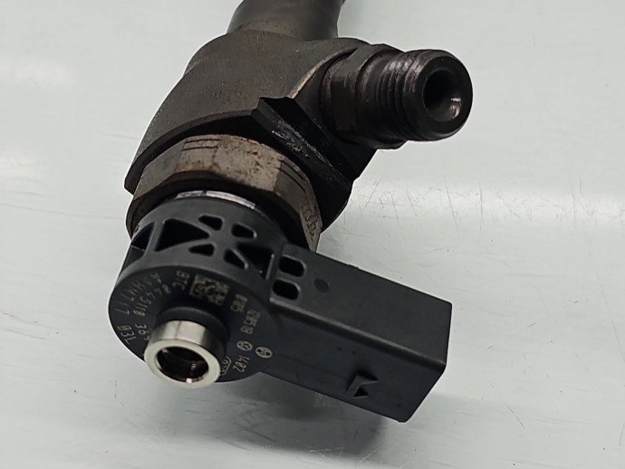 Injector AUDI A5 (8T3) [Fabr 2007-2015] 03L130277J 2.0 TDI CFFB 103KW / 140CP