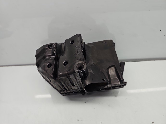 Carcasa filtru aer Volvo XC60 [Fabr 2008-2017] OEM 2.0 D5204T2 120KW / 163CP