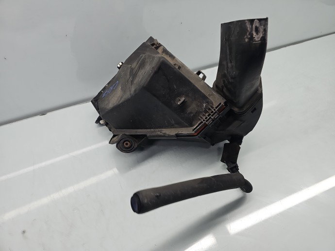 Carcasa filtru aer Bmw X1 (E84) [Fabr 2009-2015] OEM 2.0 N47D20U0 105KW / 143CP