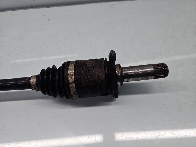 Planetara dreapta spate Bmw X1 (F48) [Fabr 2016-2022] 7646867 2.0 B48A20M0 141KW / 192CP