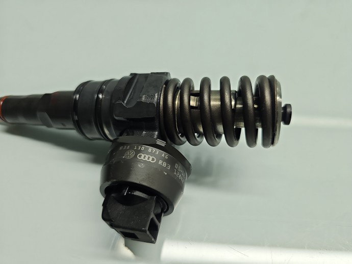 Injector Volkswagen Passat B6 (3C2) [Fabr 2005-2010] 038130083AG 1.9 TDI BKC 77KW / 105CP