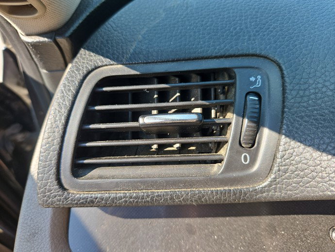 Grila aerisire stanga Volkswagen Passat B6 (3C2) [Fabr 2005-2010]