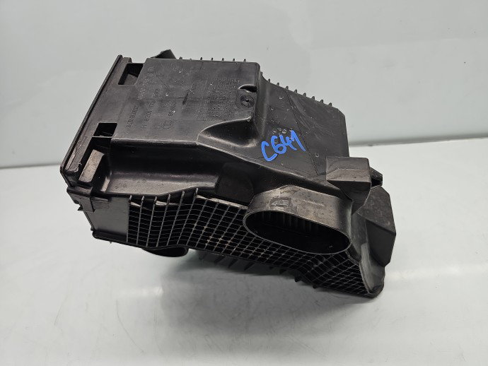 Carcasa filtru aer Renault Captur (J87) [Fabr 2013-2017] H8201173592 0.9 Benz H4B 66KW / 90CP
