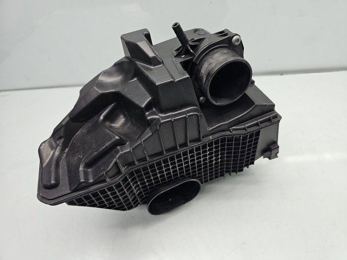 Carcasa filtru aer Renault Captur (J87) [Fabr 2013-2017] H8201173592 0.9 Benz H4B 66KW / 90CP