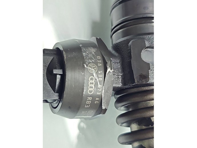 Injector Volkswagen Golf 5 (1K1) [Fabr 2004-2008] 038130083AG 1.9 TDI BKC 77KW / 105CP