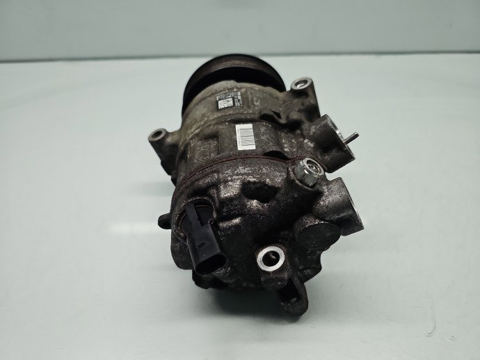 Compresor clima Volkswagen Passat B8 (3G2) [Fabr 2015-prezent] 5Q0816803D 2.0 TDI DFGA 110KW / 150CP