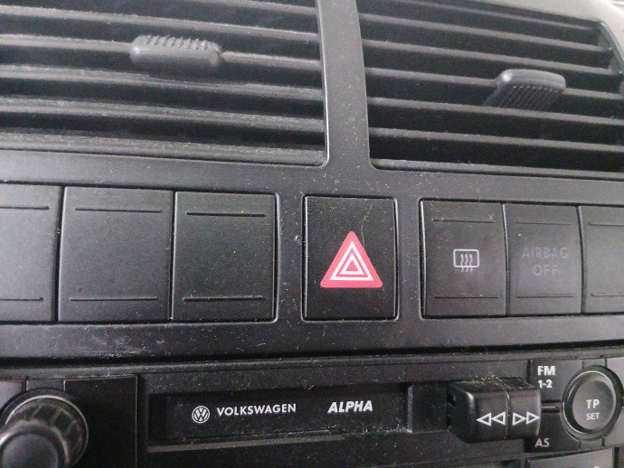 Buton avarii Volkswagen Polo (9N) [Fabr 2001-2008] OEM
