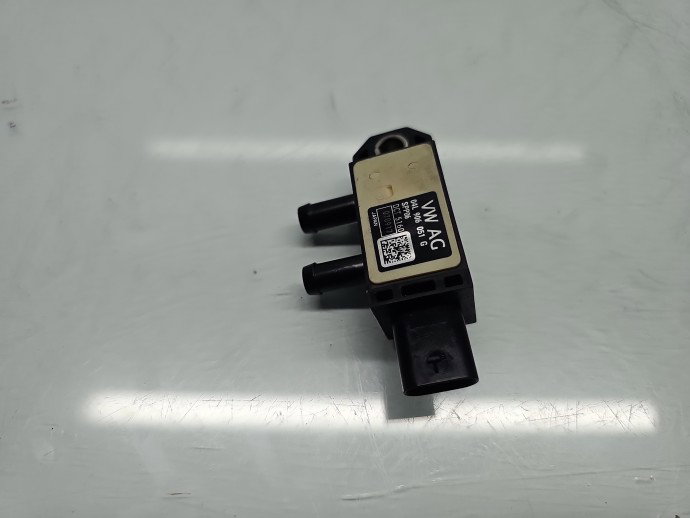 Senzor presiune Volkswagen Passat B8 (3G2) [Fabr 2015-prezent] 04L906051G