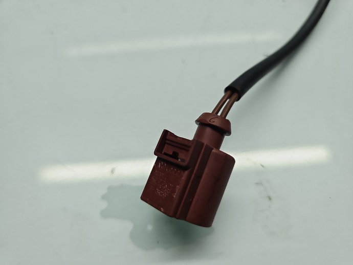 Injector Adblue Volkswagen Passat B8 (3G2) [Fabr 2015-prezent] 04L131113P 2.0 TDI DFGA 110KW / 150CP
