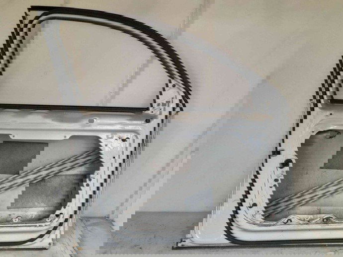 Usa stanga fata LA7W Volkswagen Passat Variant B6 (3C5) [Fabr 2005-2010]