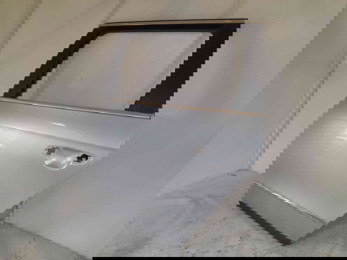 Usa stanga spate LA7W Volkswagen Passat Variant B6 (3C5) [Fabr 2005-2010]