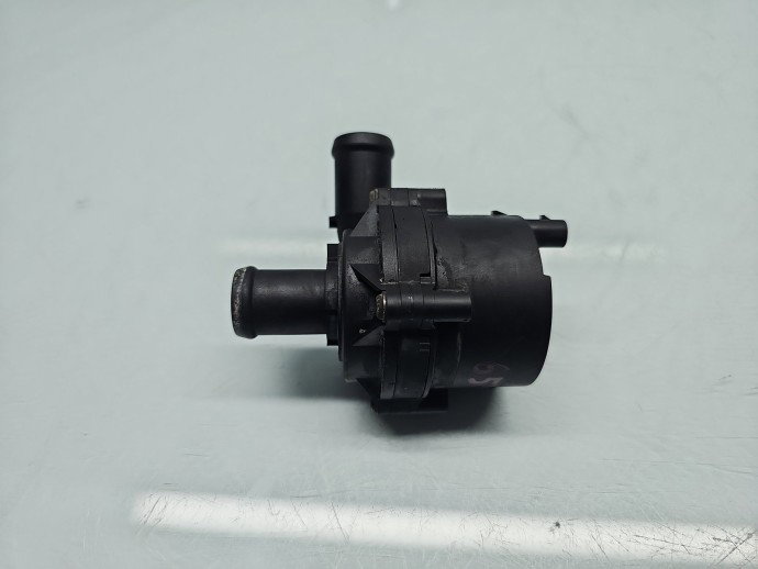 Pompa recirculare apa Skoda Octavia 3 (5E3) [Fabr 2012-2020] 5Q0965567J 2.0 TDI DFGA 110KW / 150CP