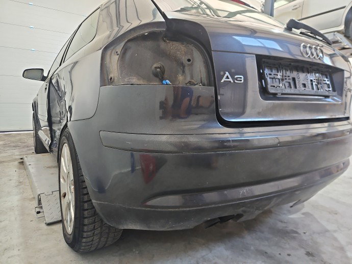 Bara spate AUDI A3 (8P1) [Fabr 2003-2012] Coupe LZ7L