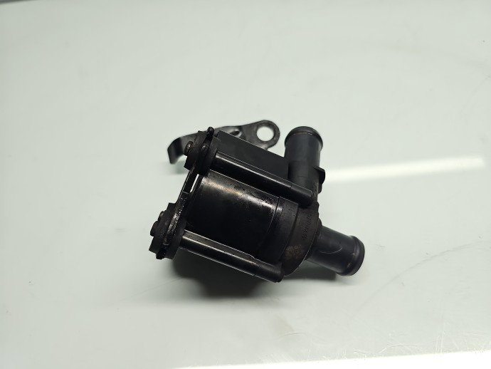 Pompa recirculare apa AUDI A3 (8V1) [Fabr 2012-prezent] 5G0965561B 1.6 TDI CRKB 81KW / 110CP